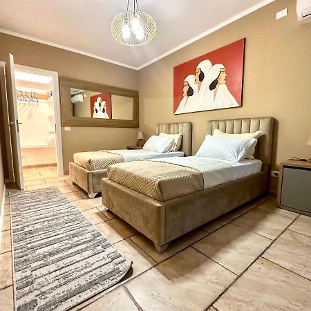 Amos City Center Apartment טיראנה מראה חיצוני תמונה