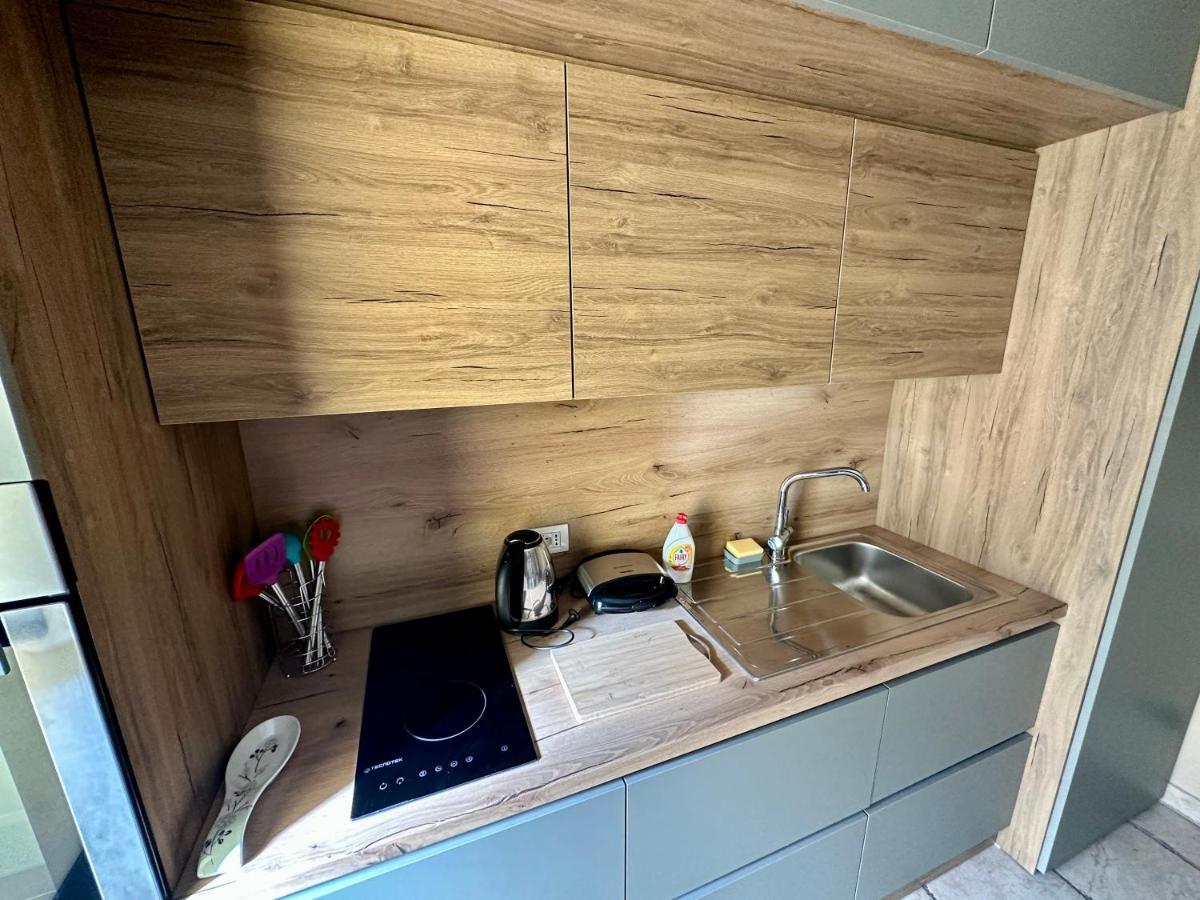 Amos City Center Apartment טיראנה מראה חיצוני תמונה