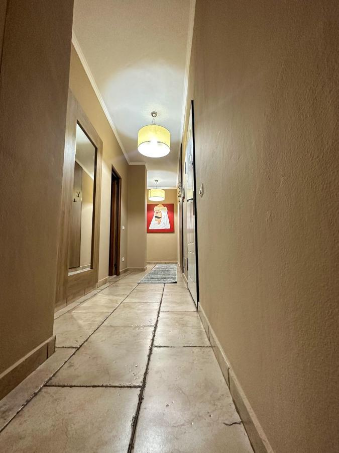 Amos City Center Apartment טיראנה מראה חיצוני תמונה