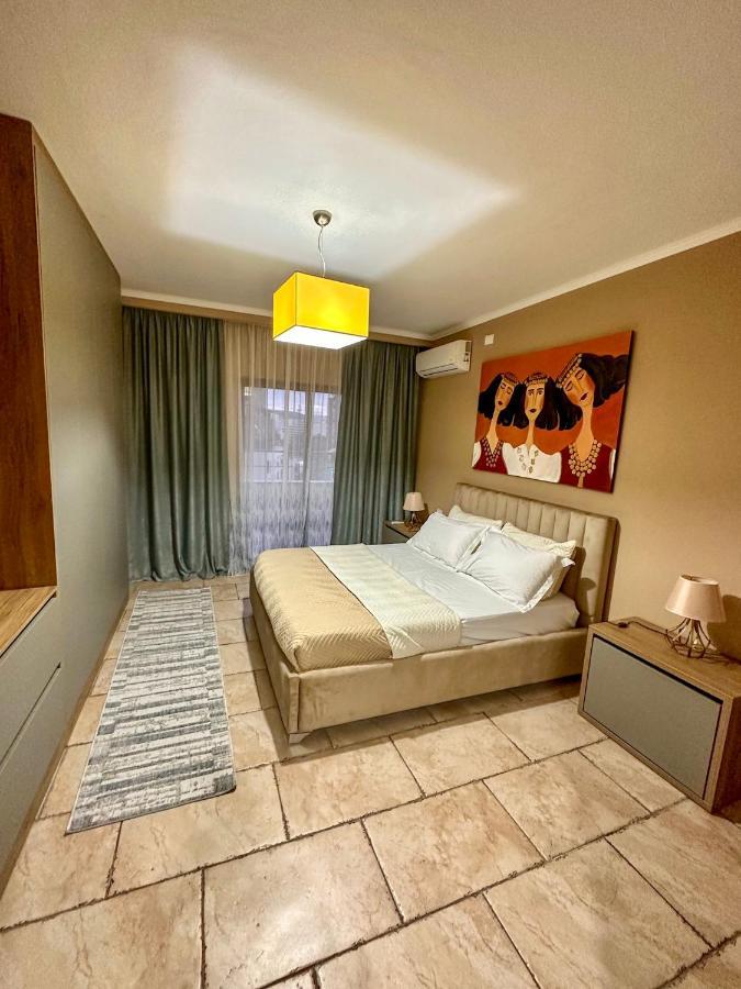 Amos City Center Apartment טיראנה מראה חיצוני תמונה